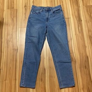 American Eagle Mom Jeans